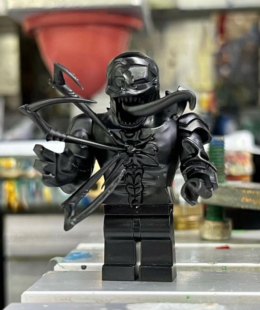 Venomized Iron Man - Tier One Bricks